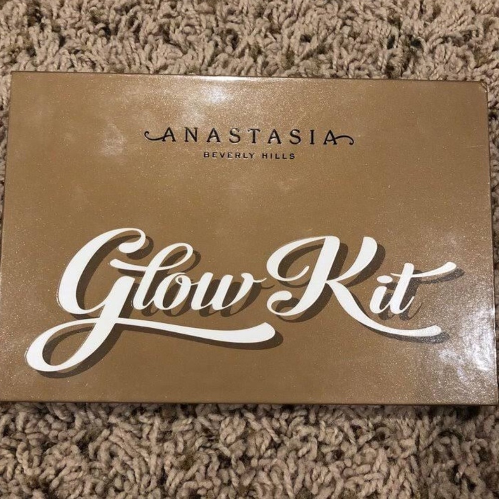 Anastasia Beverly Hills Ultimate Glow Kit